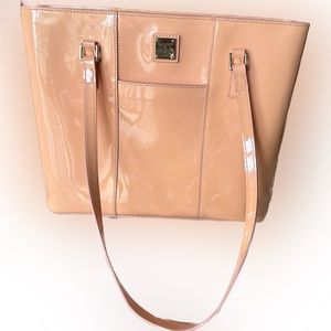 Dooney & Bourke Lexington Shopper handbag in peachy pink